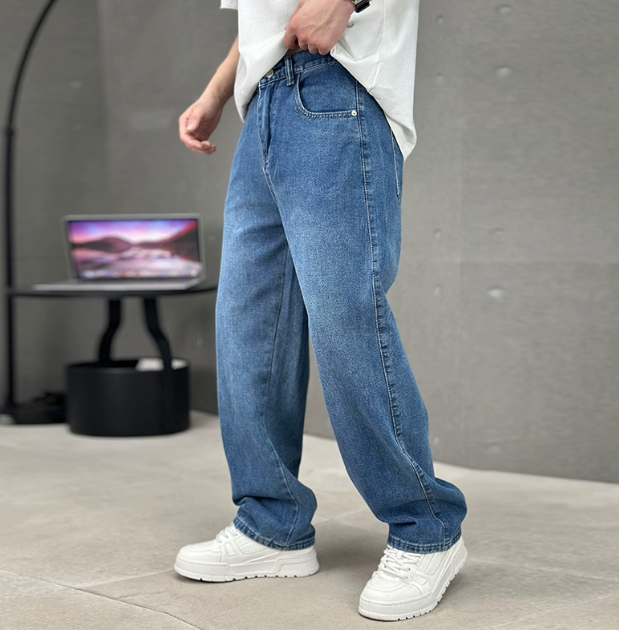 LOGAN||Pantalones vaqueros rectos holgados
