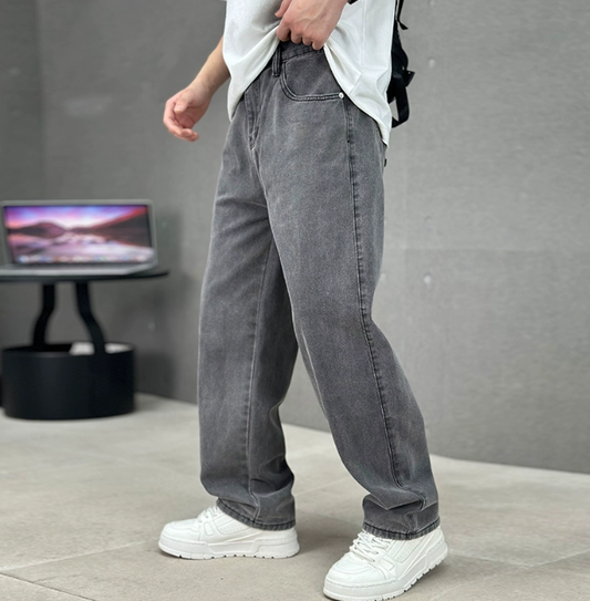 LOGAN||Pantalones vaqueros rectos holgados